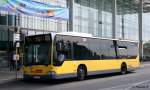 BVG 1462 (B V 1462) steht am 9.8.2010 vor den Ostbahnhof Berlin.