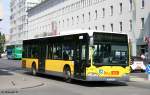 BVG 1463 (B V 1463).
Berlin Ostbahnhof, 9.8.2010.