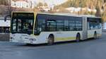 Ein Postbus, MB Citaro O 530 G, jagt in St.Anton am Arlberg um die Kurve auf den Busparkplatz (4.3.11).