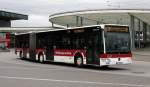 Mercedes Citaro Gliederbus verläßt am 28.01.2015 den Busbahnhof vor dem Hauptbahnhof in Braunscheig.