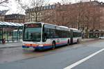 ESWE Verkehr Mercedes Benz Citaro 1 Facelift G Wagen 304 am 28.12.20 in Wiesbaden Marktplatz