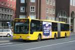 EVAG 4653 mit Werbung fr Ortel Mobile mit dem 145 nach Heisingen Baldeneysee am HBF Essen.