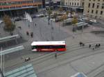 Die Aufnahme habe ich am 22.10.2010 vom Dach der neuen Europa Gallerie gemacht.Hier sind Busse zu sehen die an die haltestelle Saarbrücken Hauptbahnhof fahren.