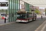 In der Halle auf dem Bahnhofsvorplatz vor dem Braunschweiger Hauptbahnhofes, wo neben den Bussen auch die Straßenbahn hält, war am 8.