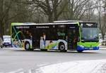 Mercedes -Benz Citaro C2, PM-RB 344 von Regiobus Potsdam -Mittelmark, hier als Messe Shuttle Bus M1 (Grüne Woche) bei leichtem Schneefall in Berlin /Olympischer Platz im Januar 2019.