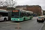 ESWE Verkehr Mercedes Benz Citaro 2 Wagen 18 am 28.12.20 in Wiesbaden Marktplatz