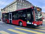 MB C2 hybrid 173 von Bernmobil am 10.3.21 beim Hirschengraben in Bern.