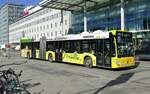 BVG Berlin mit dem  Mercedes-Benz Citaro C2 G '4823'. Berlin-Osrbahnhof im März 2023.