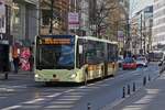 AV 9993, Mercedes Benz Citaro, von Demy Cars, auf dem Weg aus dem Bahnhofsviertel in die Oberstadt der Stadt Luxemburg.