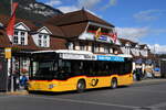 Mercedes Citaro der Post, auf der Linie 101, wartet am 10.10.2024 an der Haltestelle beim Bahnhof Interlaken Ost.