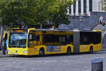 Mercedes Benz Citaro hält an der Haltestelle Place Saint Lambert in Lüttich. 10.2025