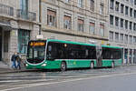 Mercedes Citaro 7043, auf der Linie 48, fährt am 08.12.2025 durch die Centralbahnstrasse Richtung Haltestelle Schützenhaus. Aufnahme Basel.