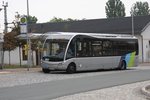 Optare Linienbus vor dem Bahnhof Oschatz in Sachsen am 26.5.2016
