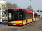 Nagelneuer HSB Solaris Urbino 18 Wagen 81 am 10.03.16 in Hanau auf der Linie 2