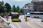 Ein SOLARIS Urbino der SASA unterwegs auf der Bozner Stadtbuslinie 9 (Ponte d’Adige/Sigmundskron - Via Perathoner/Perathonerstraße), am 8.7.2016 nahe der Haltestelle Stazione/Bahnhof.