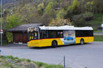 Solaris Bus der Post, auf der Linie 102, wartet an der Endstation in Ringgenberg.