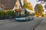 Solaris Urbino von Ettenhuber (Bus 2991, EBE-JE 580) als Linie 263 in Heimstetten, Poinger Straße. Aufgenommen 10.8.2022.
