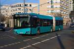 ICB Solaris Urbino 18 Wagen 466 am 24.01.26 auf der Linie 80 in Frankfurt am Main