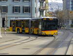 Postauto - Solaris Urbino ZH 48362 unterwegs auf der Linie 215 in der Stadt Zürich am 21.03.2026