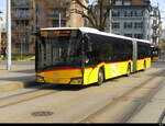 Postauto - Solaris Urbino ZH 653700 unterwegs auf der Linie 235 in der Stadt Zürich am 21.03.2026