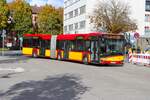 Hanauer Stra�enbahn Solaris Urbino 18 Wagen 83 am 24.10.26 in Hanau Freiheitsplatz 