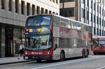 Alexander Denis E 500 Bus mit der Nummer 8128, auf der Linie 30 unterwegs in Ottawa.