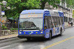Nova Bus 1518, der RTC Réseau de transport de la capitale, auf der Linie 11, ist in Quebec unterwegs.