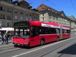 Volvo Bus mit der Betriebsnummer 811 auf der Linie 10 beim Zytglogge in Bern.