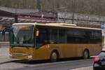 VV 2049, Iveco Crossway, von Voyages Vandivinit, stand am Bahnhof in Esch Alzette. 02.2026