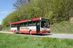 Bus Rheinland-Pfalz: Mercedes-Benz O 407 (BIR-WR 96) vom Omnibusbetrieb Westrich Reisen GmbH, aufgenommen im April 2022 in der Nähe von Herrstein, einer Ortsgemeinde im Landkreis Birkenfeld.
