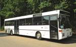 Dieser Mercedes-Benz O 407 von Märkl-Reisen war am 6.7.2013 in der Nähe des Vogelwoogs in Kaiserslautern abgestellt.
