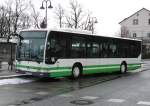 PM-E 284 vom Typ MB O 530 Ü auf Linie 588 am Bad Belziger Busbahnhof, 3.2.15