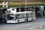 Mercedes Citaro 1, von Subunternehmer Lahrmann aus Nienburg, am ZOB in Hannover, am 10.08.2010