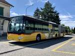 MB C2 G Ü hybrid '11777' Der PostAuto Regie Moudon am 28.5.22 bei Mezieres Station.