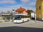 Gleisdorf. Am 19.03.2023, einem ruhigen Sonntag Nachmittag, trifft hier der Postbus BD 14750 als Linie 470 beim Bahnhof Gleisdorf ein.