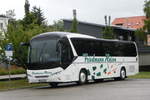 Neoplan Jetliner von Friedmann Reisen am 13.09.2017 in Bad Bergzabern