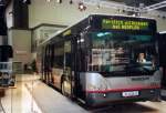 Neoplan Centroliner N4416 Ü, aufgenommen auf der IAA 2000 in Frankfurt.