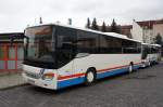 Bus Eisenach / Verkehrsgesellschaft Wartburgkreis mbH (VGW): Setra S 415 UL der KVG Eisenach, eingesetzt im Überlandverkehr. Aufgenommen am Überlandbusbahnhof von Eisenach im Dezember 2014.