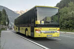 Setra S 400er-Serie von Tyroltours als Schienenersatzverkehr f�r die Mittenwaldbahn in Scharnitz, Ortsteil Gie�enbach.
