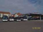 Busbahnhof (ZOB) Bergen.Kleine Busparade,von links:NEOPLAN Trendliner,VOLVO B10M,NEOPLAN Centroliner,VOLVO B10M.