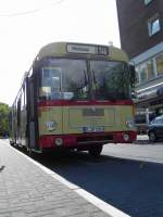 MAN SG 192 (Wagennumer 8291, Baujahr 1975) der Rheinbahn AG Dsseldorf. Dieses Fahrzeug gehrt zum historischen Fuhrpark des Unternehmens. Am 22.08.2009 ist es anlsslich der Feierlichkeiten  10 Jahre Regiobahn  ( S28  Mettmann-Dsseldorf-Neuss-Kaarst) als Pendelbus zwischen Mettmann, Stadtwald(S) und Wlfrath, Stadtmitte unterwegs. Ort: Wlfrath, Stadtmitte.