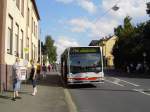 Mercedes Citaro der Fa Schiwy (Hattingen an der Ruhr), Wagennummer 9123, Baujahr 2004. Der Bus ist im Einsatz im Auftrag der Rheinbahn AG Dsseldorf als Linie 742 (Mettmann, Jubilumsplatz - Haan-Gruiten Bf - Haan-Thienhausen).
Aufgenommen am 22.08.2009.
Ort: Mettmann, Stadtwald(S) (Ersatzhaltestelle wegen Bahnhofsfest)