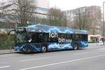 VGF/ICB Solaris Urbino 12 Electric Wagen 233 am 27.12.18 auf der Linie 75