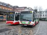 Ein Mercedes Citaro III und ein Mercedes Citaro der HHA am Bahnhof Altona