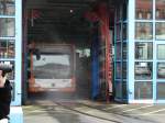 Hier wird RNV Mercedes Benz Citaro C1 Facelift G 8178 im Betriebshof Heidelberg gerade gewaschen.