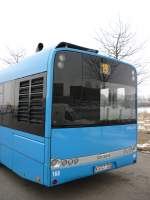 Bus 168 von hinten,oben links ein Blech für den Zusatzsoff Ad Blue, zusätzlich angebracht, damit es keine Verätzung auf dem Busdach gibt.
