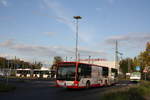 Wupsi Wagen 133 ist ein MB O530G Facelift und als 206 auf dem Weg nach Leverkusen, hier am Langenfelder Bahnhof.