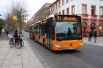 Mainzer Mobilität Mercedes Benz Citaro 2 G Wagen 976 am 31.12.25 am Höfchen in der Innenstadt
