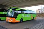 FlixBus Mercedes Benz Tourismo am 01.03.20 in Ludwigshafen Hbf 
