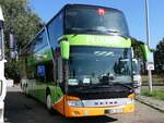 Setra 431 DT von Flixbus/Umbrella/KDE aus Deutschland in Berlin am 10.10.2021